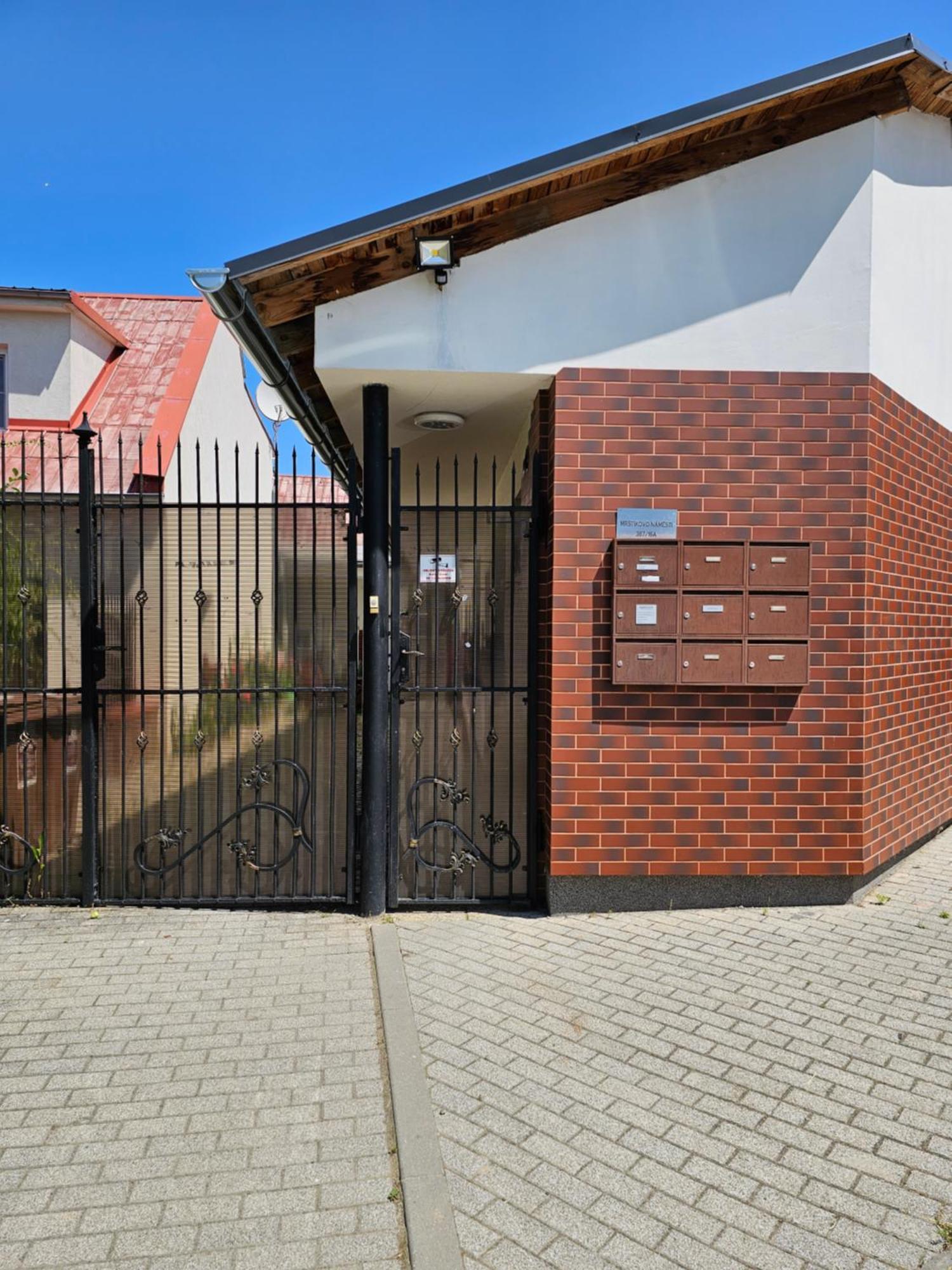 Olomouc New3 Apartment Bagian luar foto